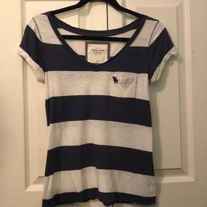 ABERCOMBIE & FITCH tee